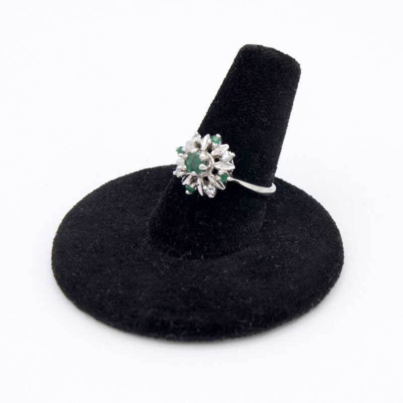 14kt White Gold & Emerald Ring