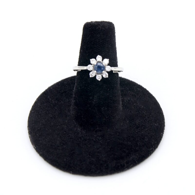 18kt Sapphire & Diamond Ring