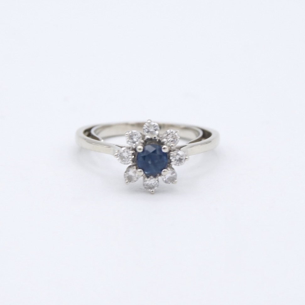 18kt Sapphire & Diamond Ring