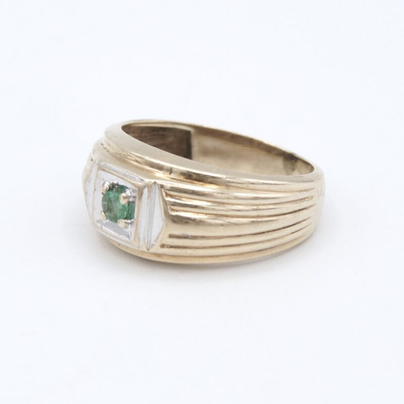 10kt Emerald Solitaire Ring