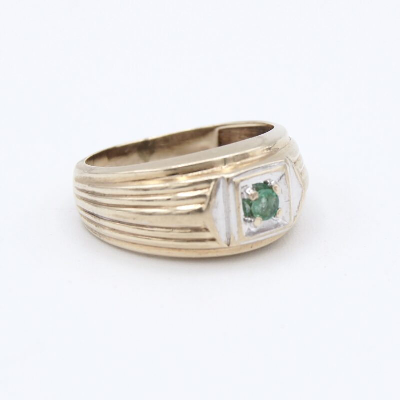 10kt Emerald Solitaire Ring