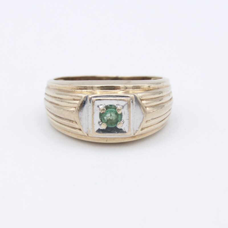 10kt Emerald Solitaire Ring
