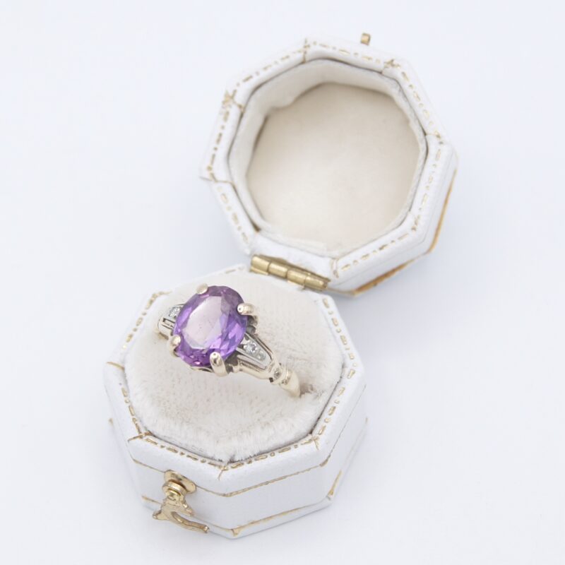 Gold Ring with Violet Stone