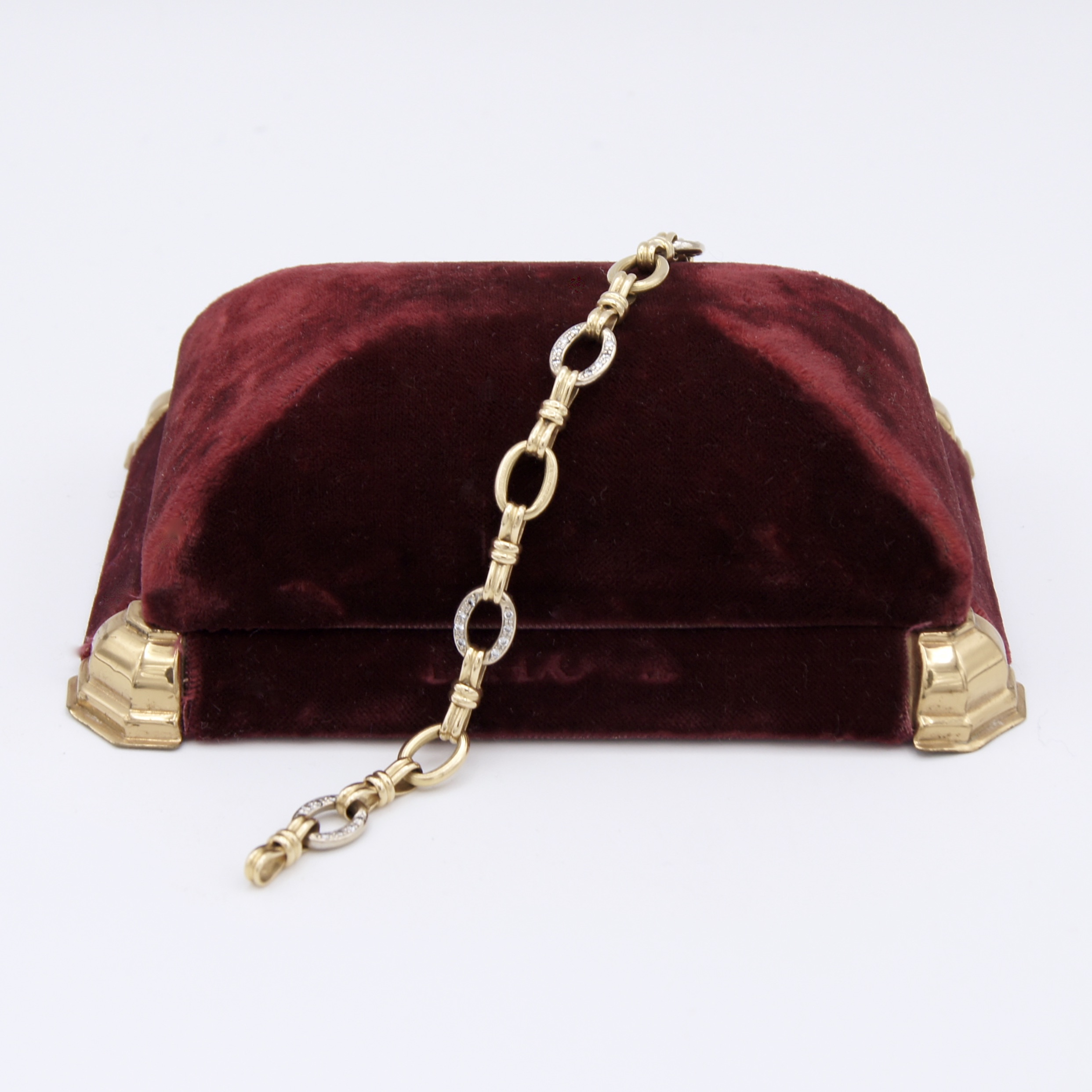 18kt Gold & Diamond Bracelet