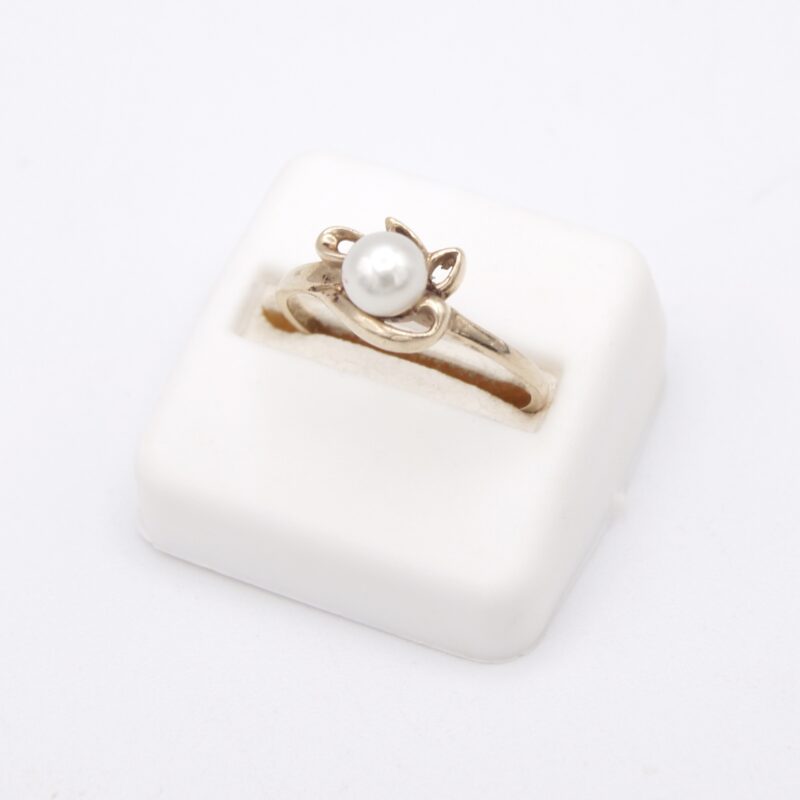 10kt Gold & Pearl Ring