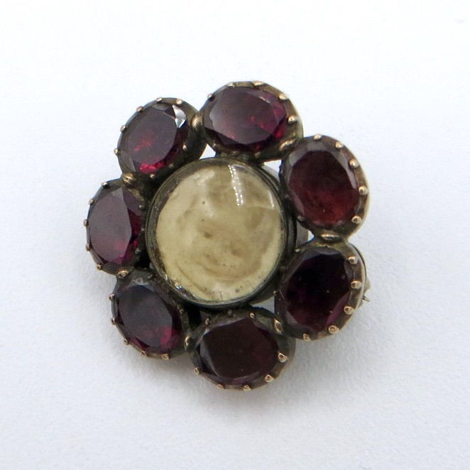 Victorian Garnet Photo Brooch