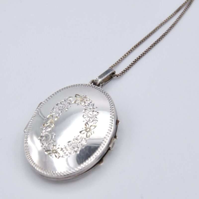 Silver Oval Locket
