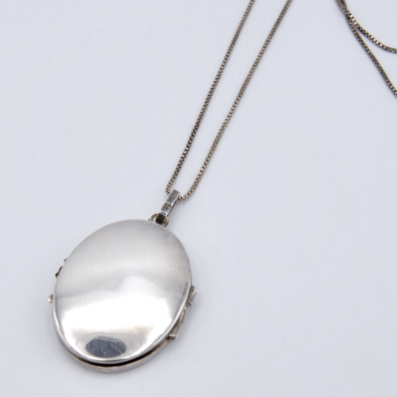Silver Oval Locket