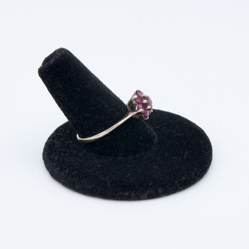 10kt Gold Flower Ring