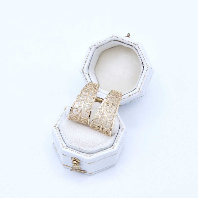 14kt Gold Filigree Earrings