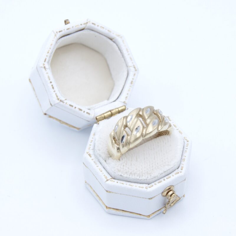 10kt Gold Band