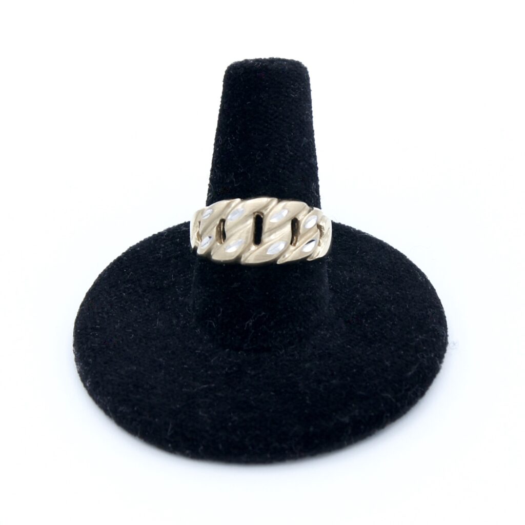 10kt Gold Band