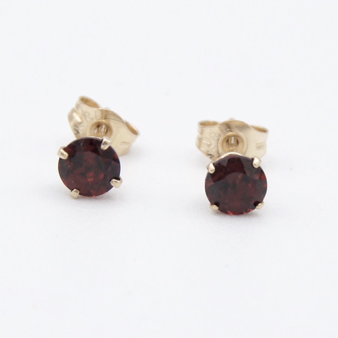 14kt Gold & Garnet Earrings