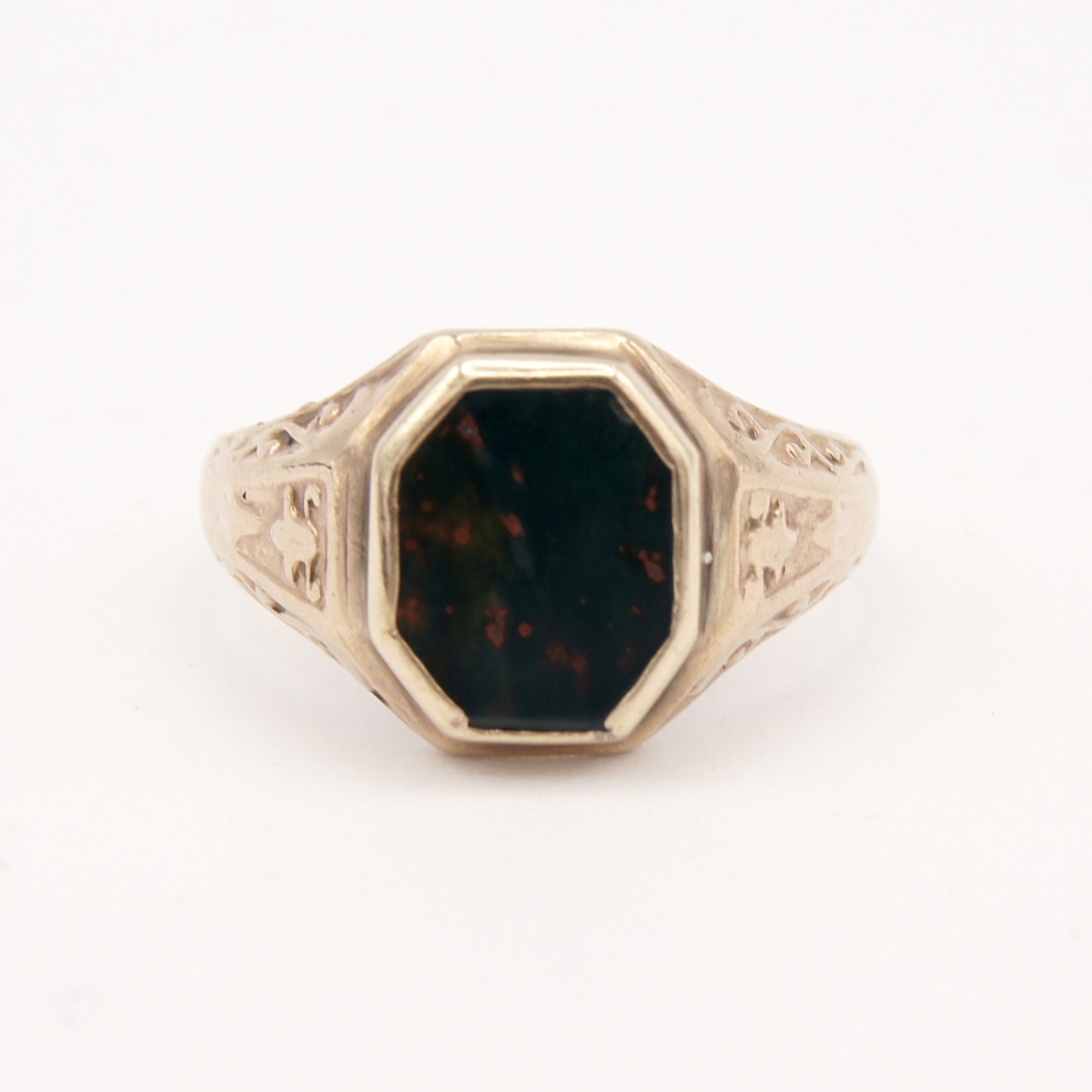 10kt Gold & Bloodstone Ring