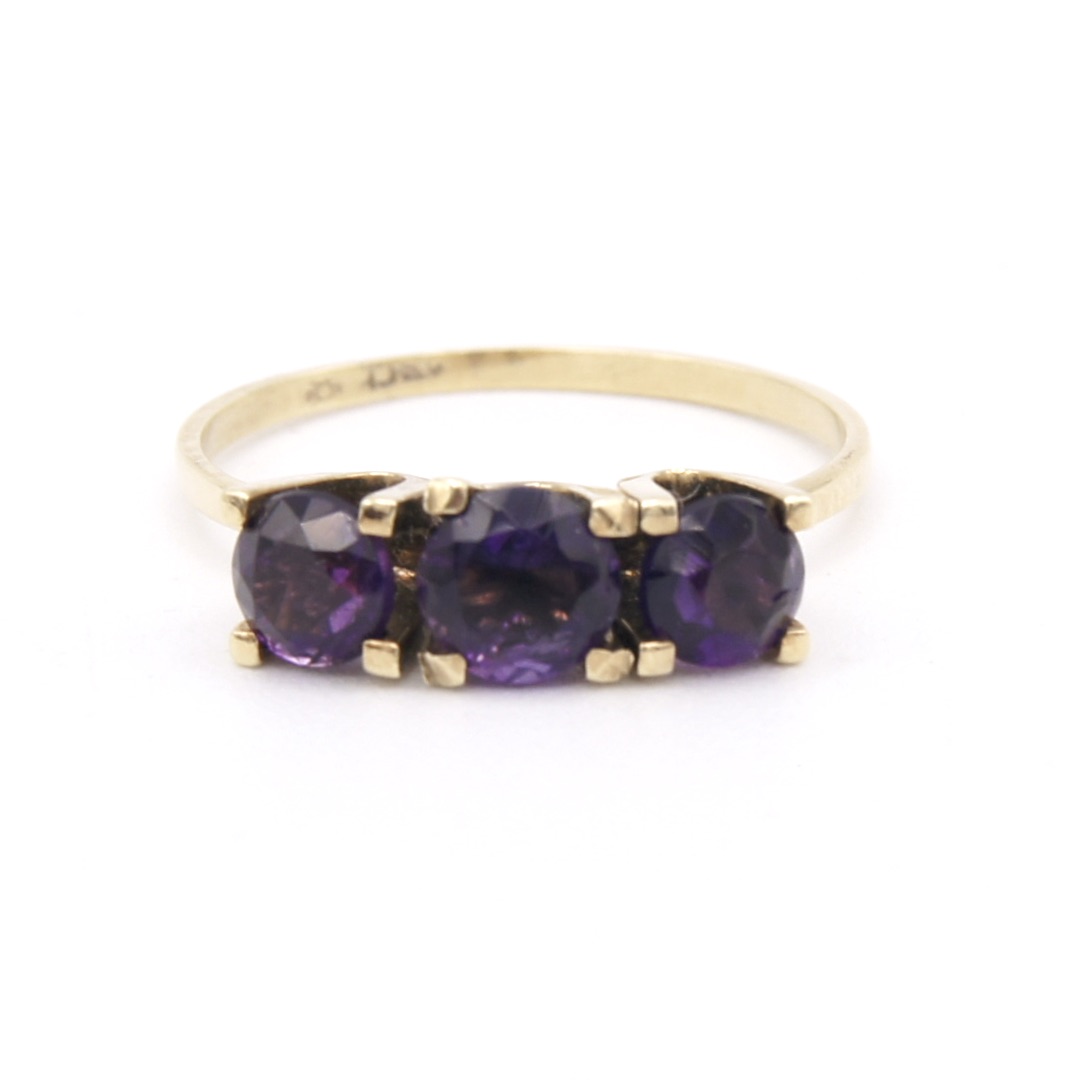 14kt Gold & Amethyst Ring