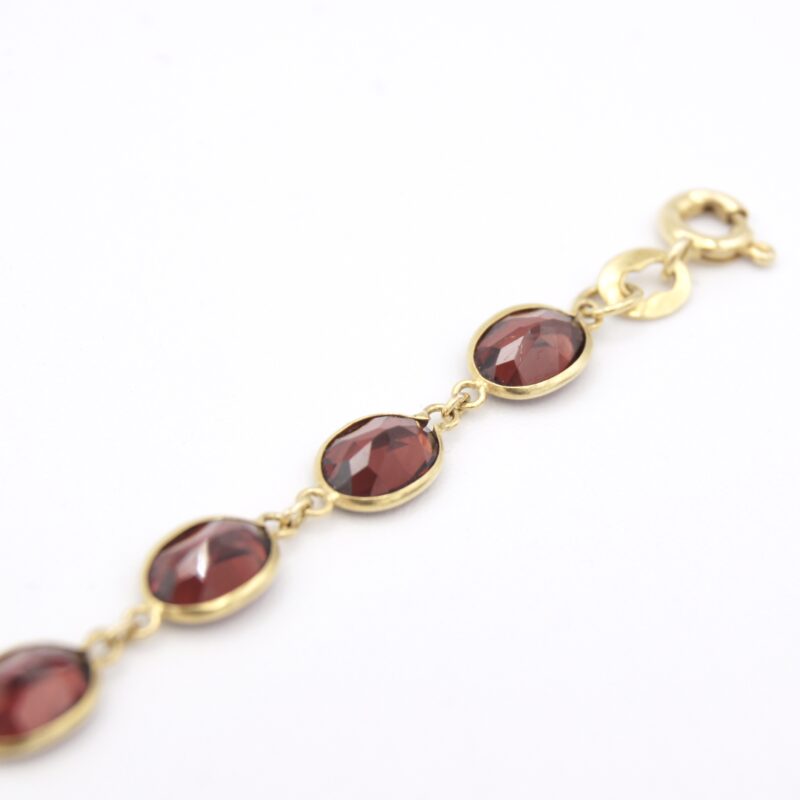 18kt Gold & Garnet Bracelet