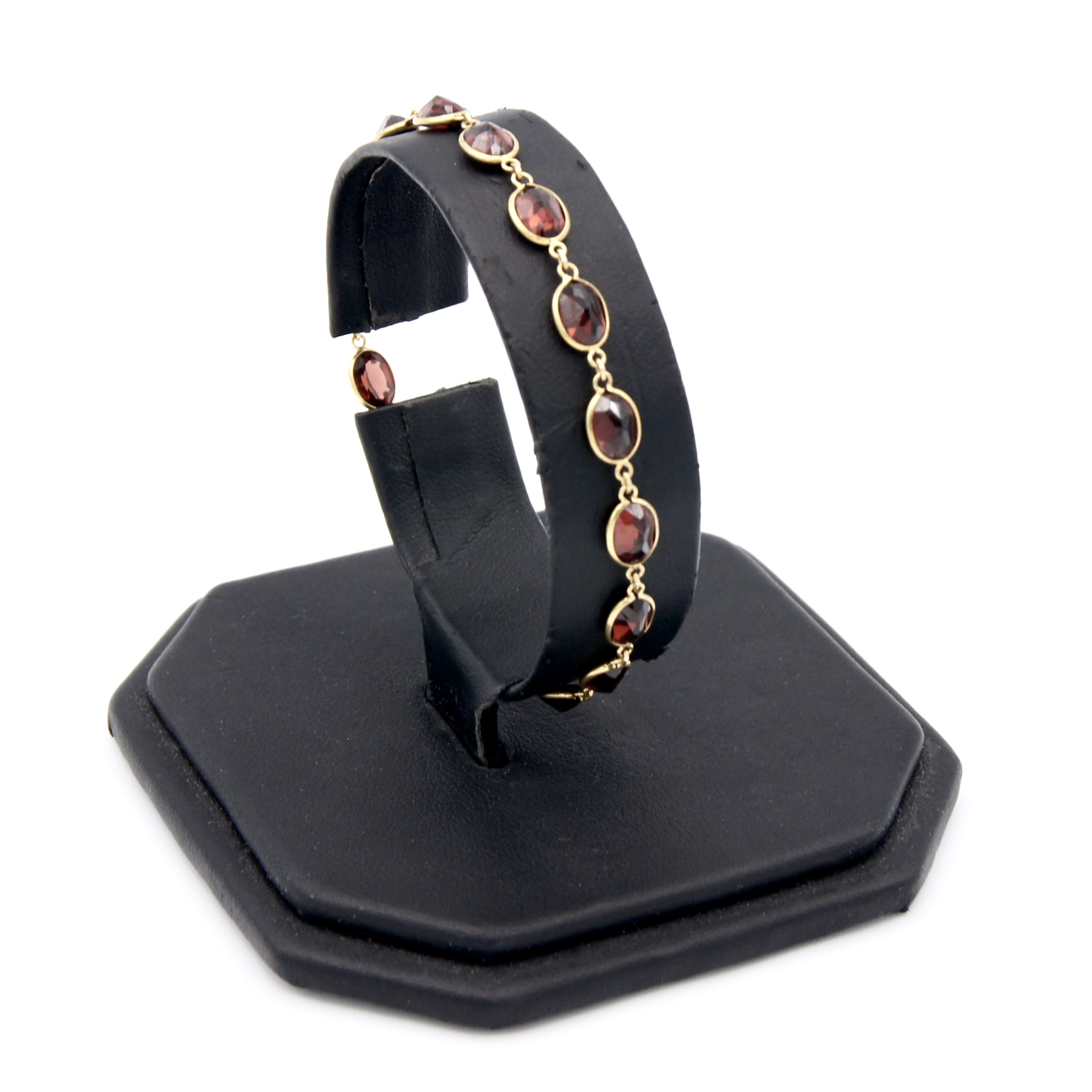 18kt Gold & Garnet Bracelet