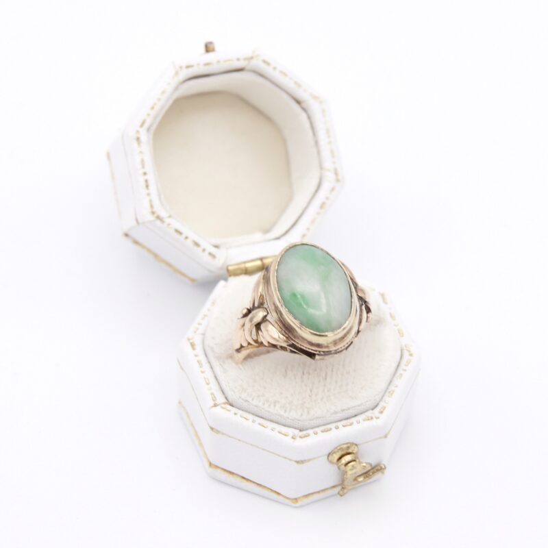 14kt Gold & Jade Ring