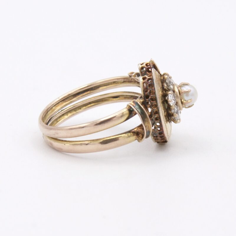 12kt Gold & Diamond Horseshoe Ring