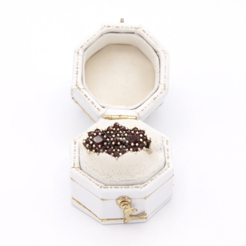 14kt Gold & Garnet Ring