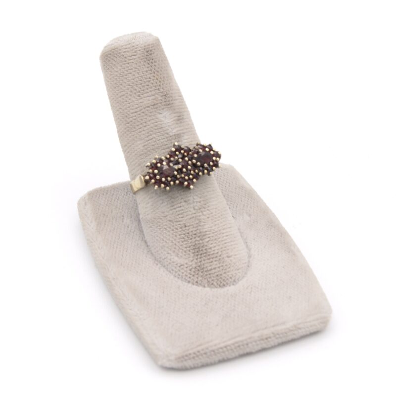 14kt Gold & Garnet Ring
