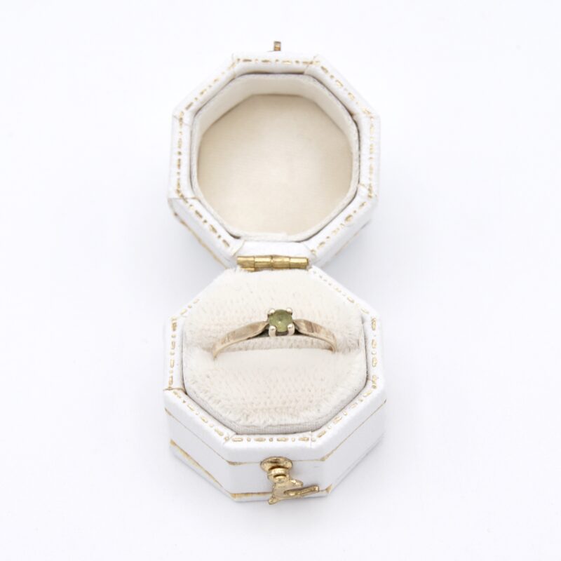 10kt Gold & Peridot Ring