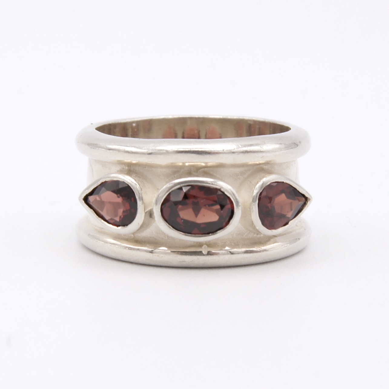 Silver & Garnet Ring