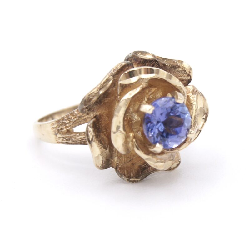 10kt Gold Flower Ring