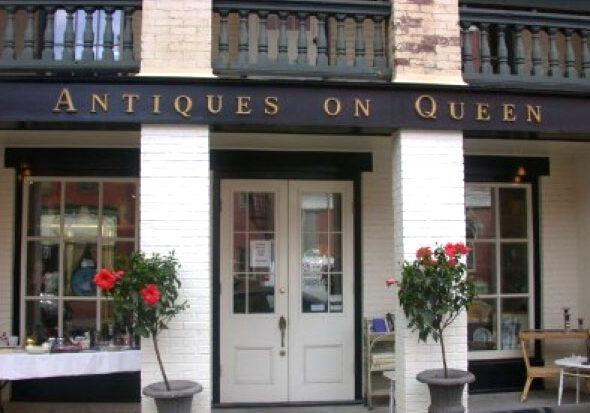 Antiques On Queen Facade